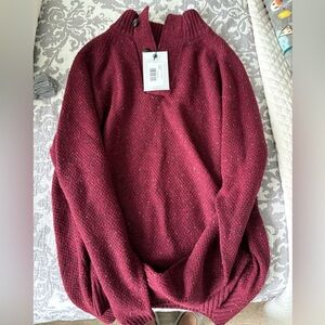 UNTUCKit Mens Button Neck Pullover in Red Size Medium